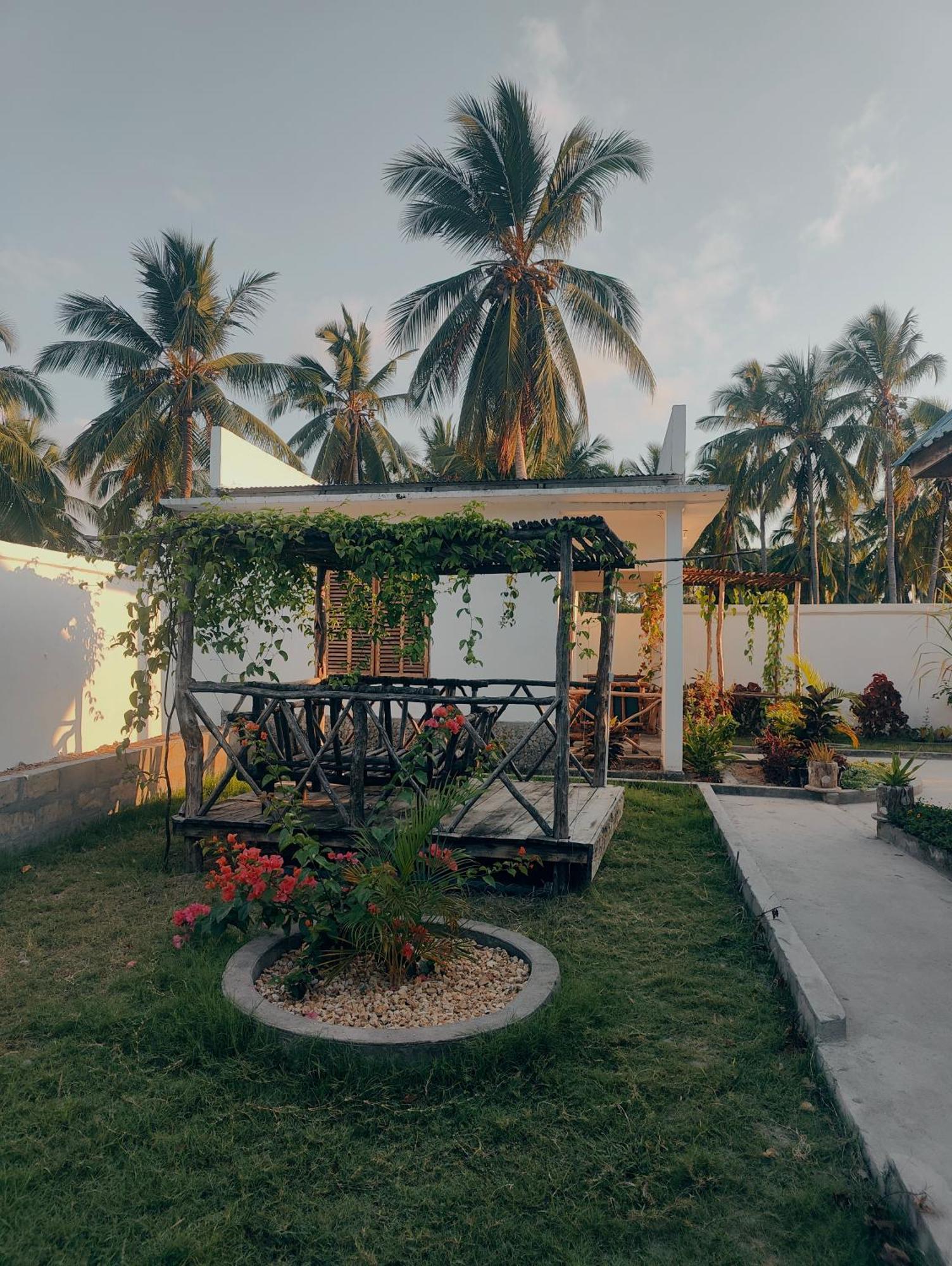 Mafia Island Bungalows Utende Exterior photo